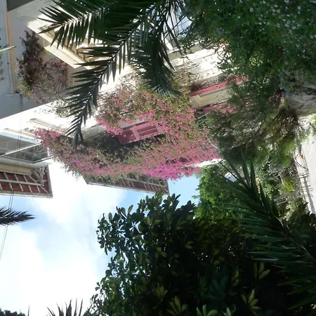 Castel Enchante Frühstückspension Nizza